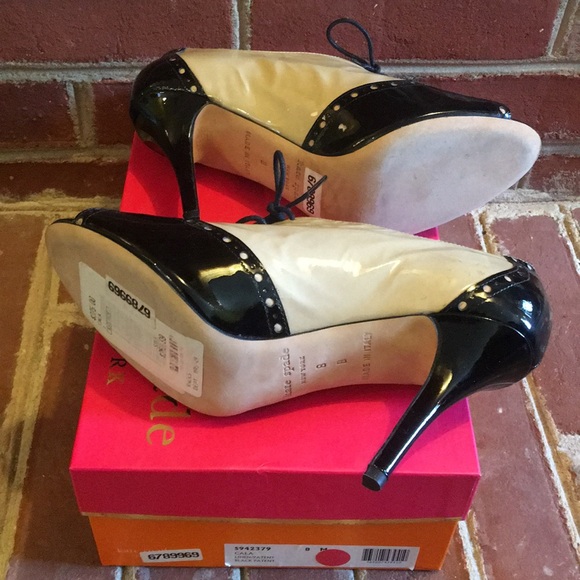 Kate Spade Cala linen / black patent leather heel